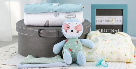 Send Baby Boy Gifts and Hampers
